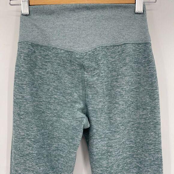 Alo Yoga Green High Waisted Fitted Mid Rise Ankle Leggings Size Small - Picture 6 of 6